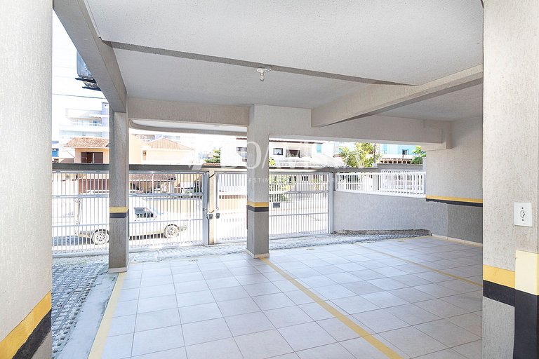 Rent Apartment 3 bedrooms without a suite 100m Mar | Pumps / SC