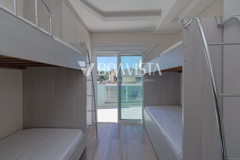 High-End Penthouse for 10: Jacuzzi and Ocean View