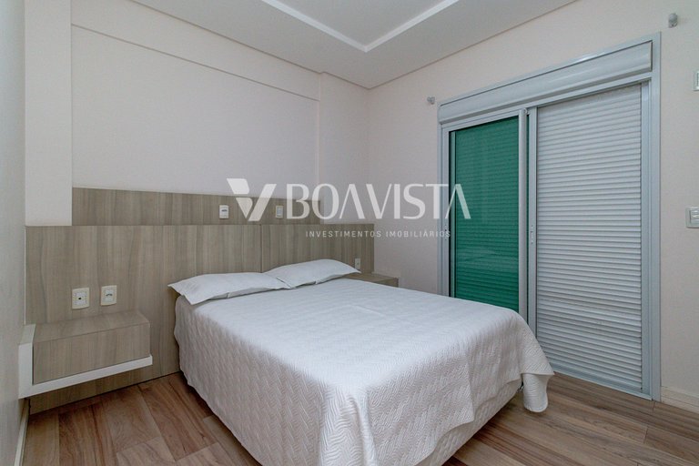 3-Bedroom Apartment with Ocean View in Bombas