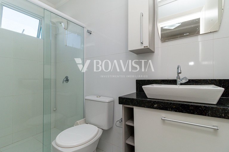 3-Bedroom Apartment with Ocean View in Bombas