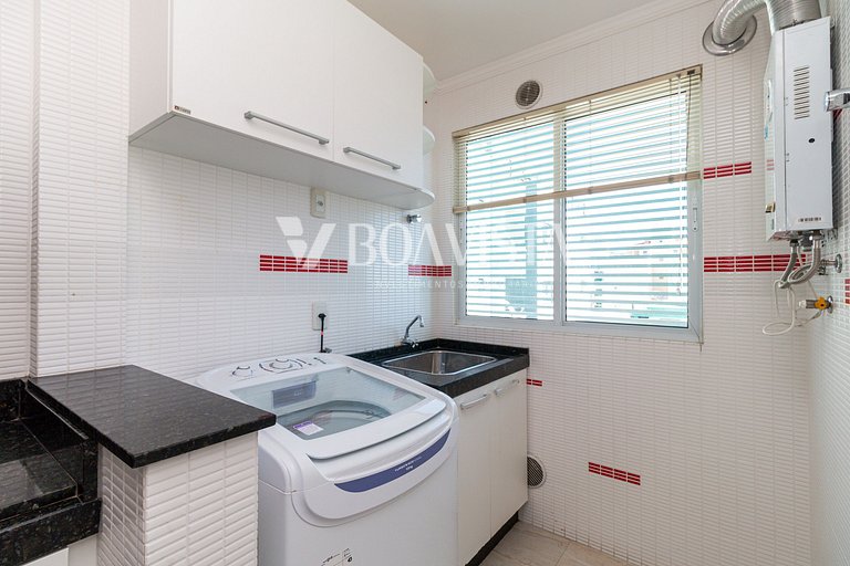 3-Bedroom Apartment with Ocean View in Bombas