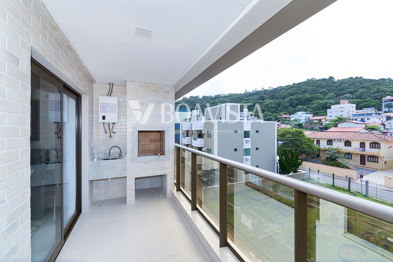 2-Suite Apartment in Central Bombinhas