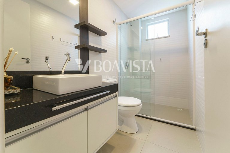 Depto. 2 dormitorios, balcón con parrilla y piscina