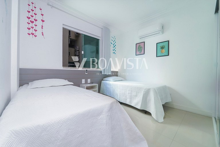 2-bedroom apartment, balcony with barbecue grill and swimmin