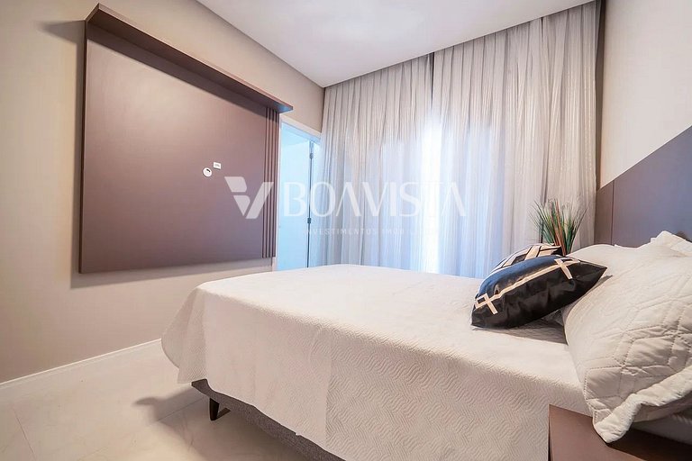 Apto 2 Suítes Próx. à Praia c/ Piscina