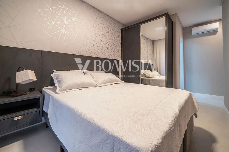 Apto 2 Suítes Próx. à Praia c/ Piscina