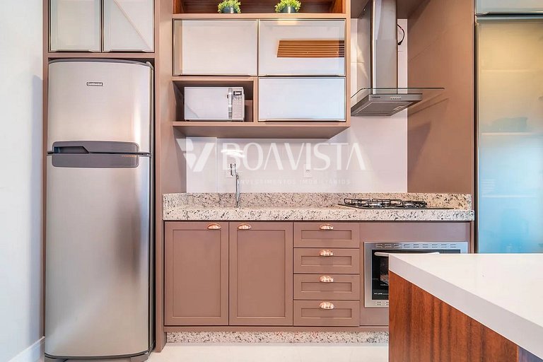 Apto 2 Suítes Próx. à Praia c/ Piscina