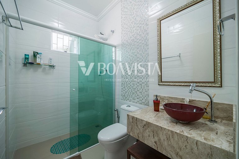 3 bedroom house for rent for 8 people Bombinhas SC