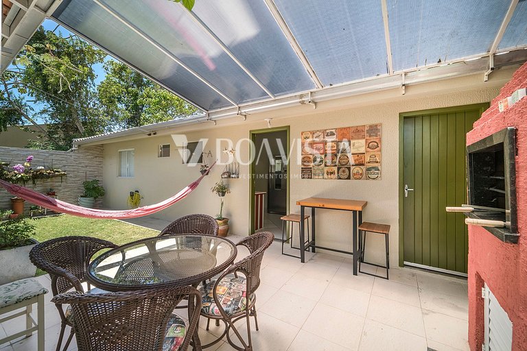 3 bedroom house for rent for 8 people Bombinhas SC