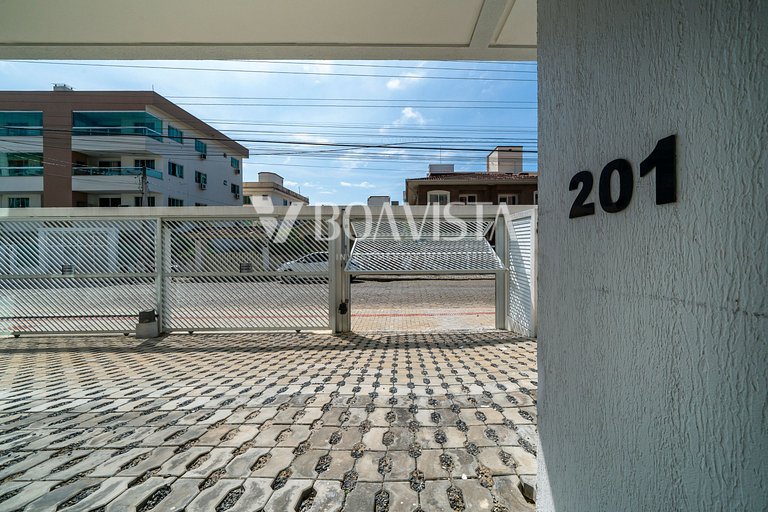 2 suites, balcón con parrilla en Bombas, SC