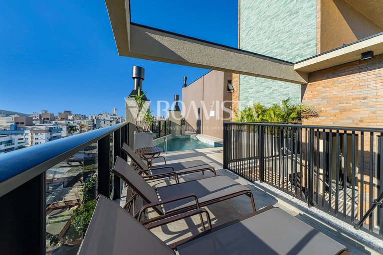 Triplex with 3 suites in Bombas