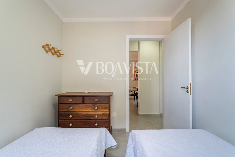 3 bedroom apartment 50 meters from the beach