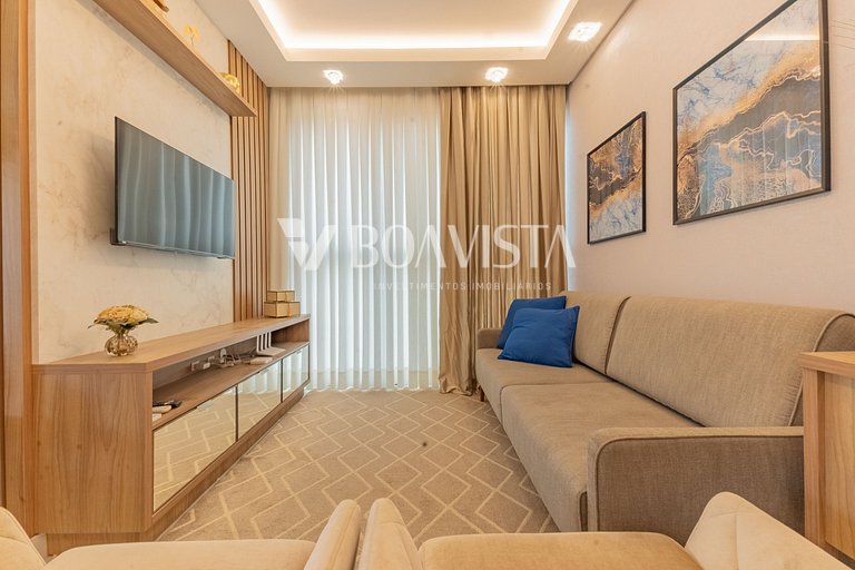 3 bedroom apartment, 2 of which are demi-suites, with swimmi