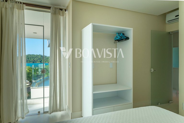 Casa con 4 suites con vista al mar