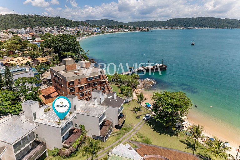 House with 4 suites with sea view