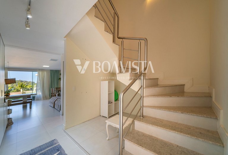 House with 4 suites with sea view