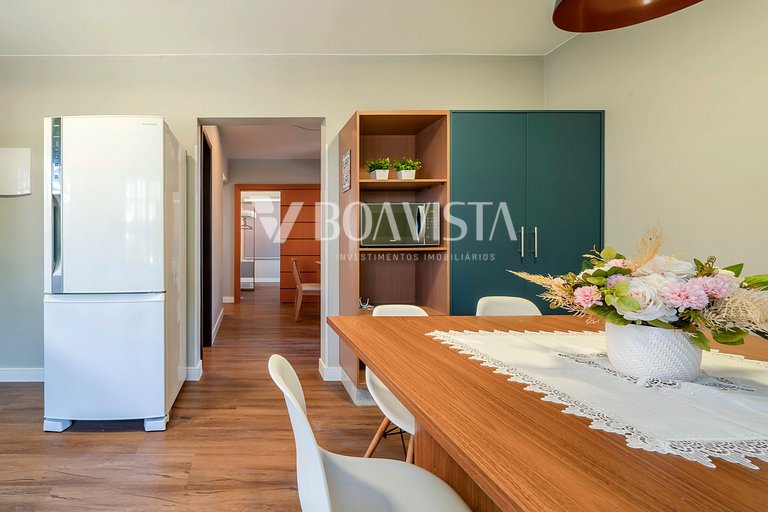 High standard house with swimming pool for 15 people