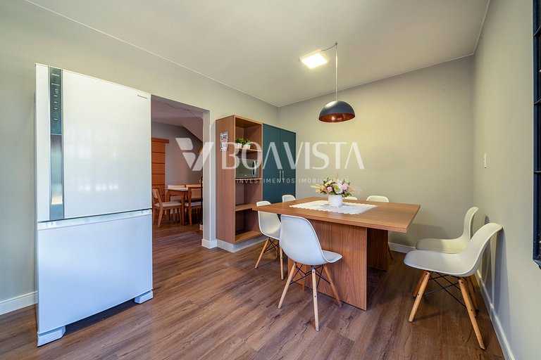 High standard house with swimming pool for 15 people