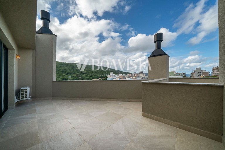 Triplex with 3 suites in Bombas