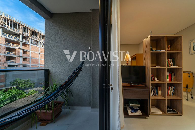 Apartamento alto padrão com piscina