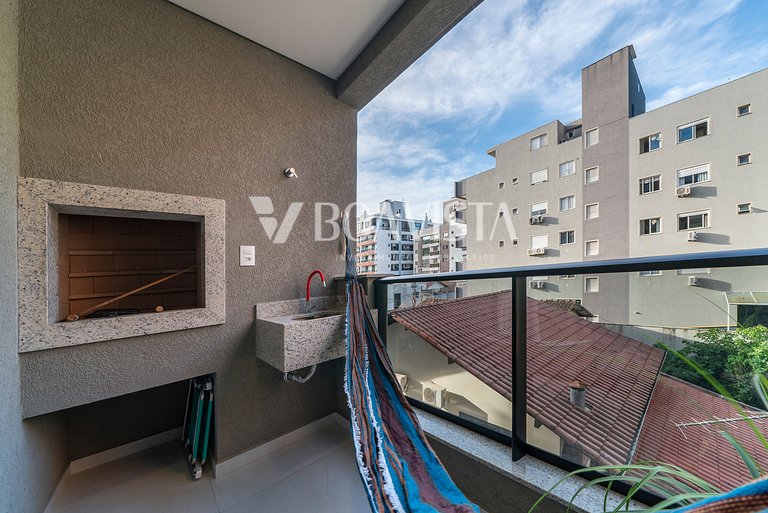 Apartamento alto padrão com piscina
