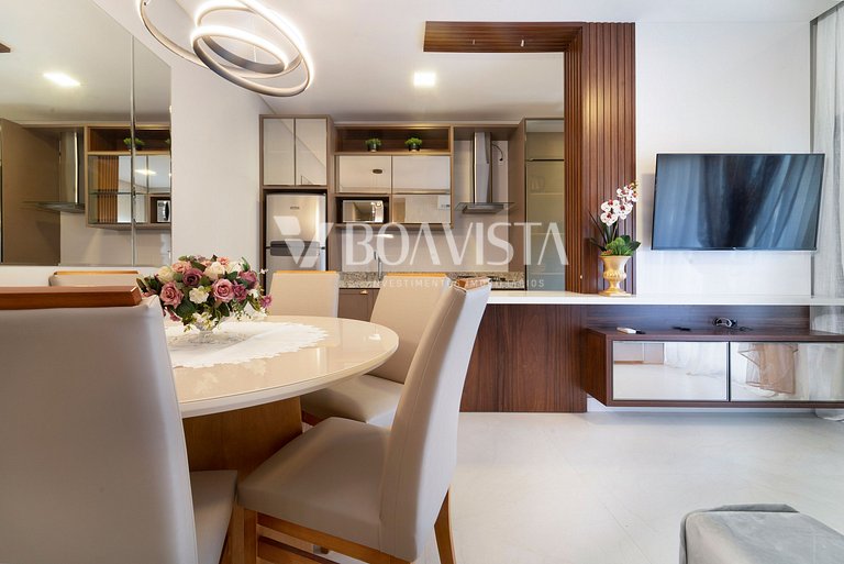 Apto 2 Suítes Próx. à Praia c/ Piscina