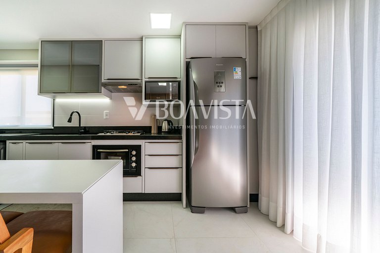 Apartamento alto padrão com piscina
