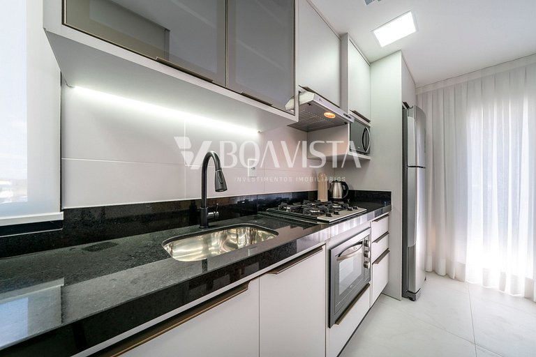 Apartamento alto padrão com piscina