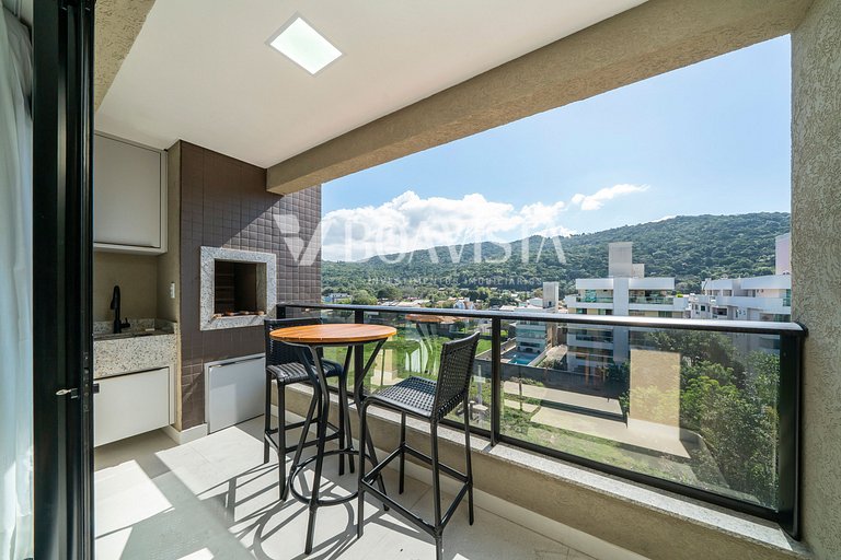 Apartamento alto padrão com piscina