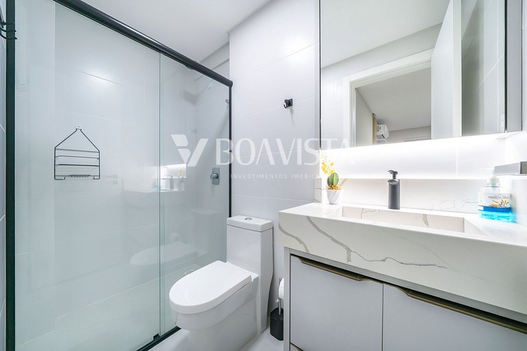 Apartamento alto padrão com piscina