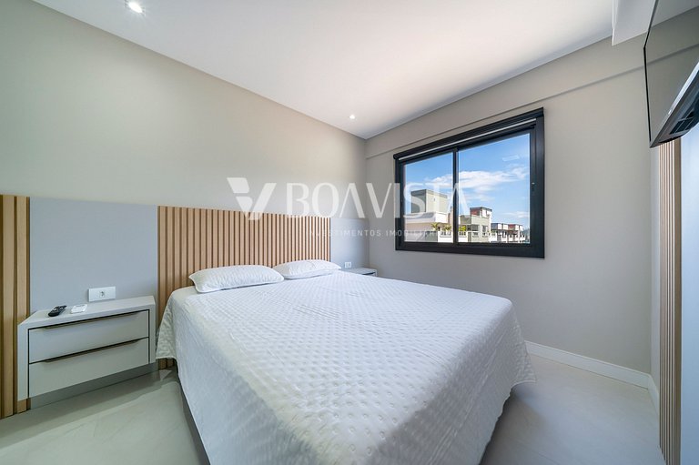 Apartamento alto padrão com piscina