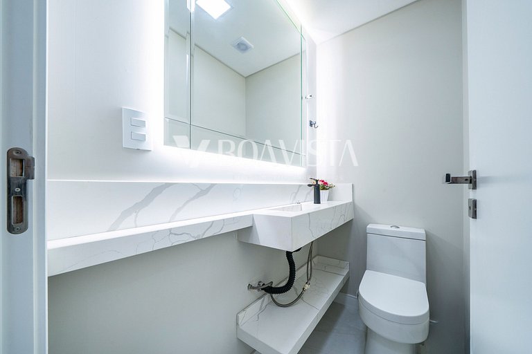 Apartamento alto padrão com piscina