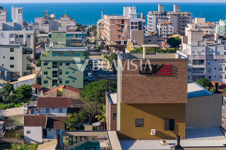 Apartamento alto padrão com piscina