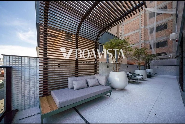 Apartamento alto padrão 2 suítes c/piscina