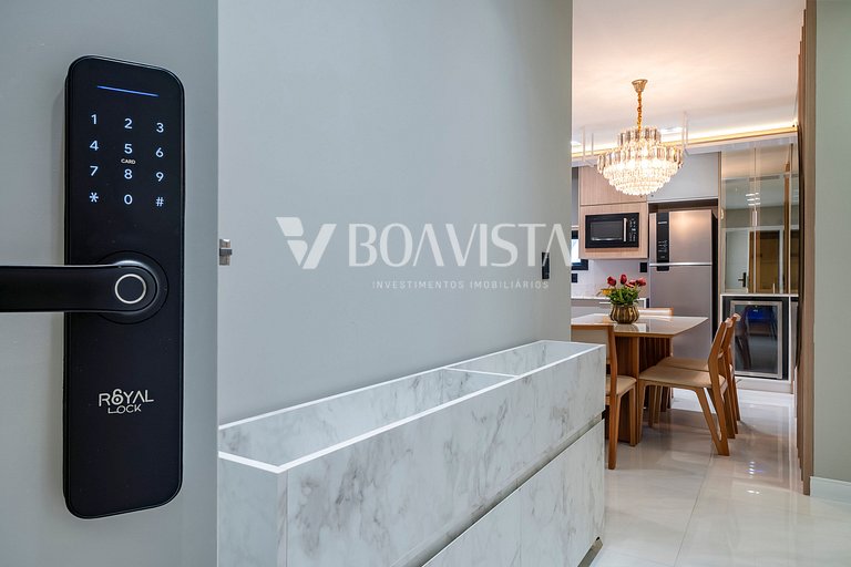 Apartamento alto padrão 2 suítes com piscina