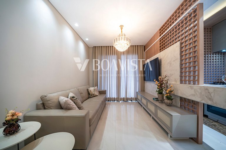 Apartamento alto padrão 2 suítes com piscina