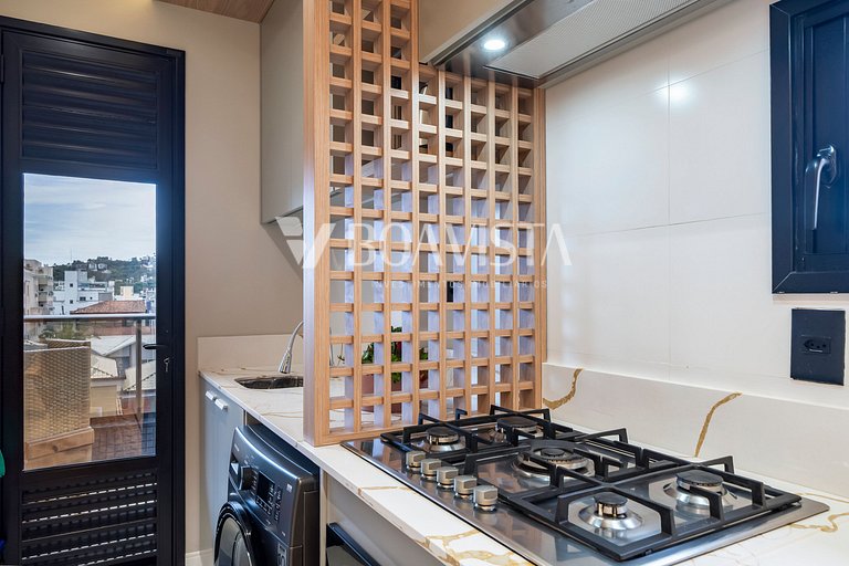 Apartamento alto padrão 2 suítes com piscina