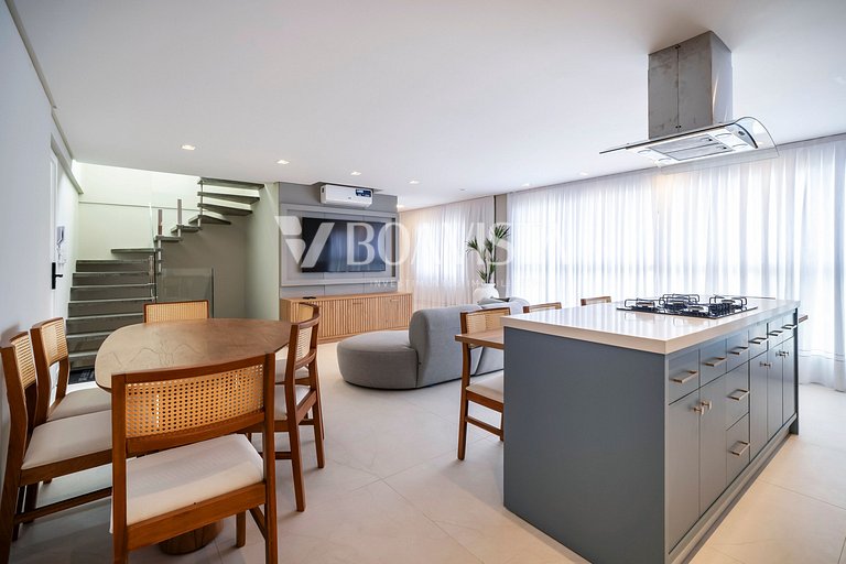 Triplex Premium com Jacuzzi e 3 Suítes