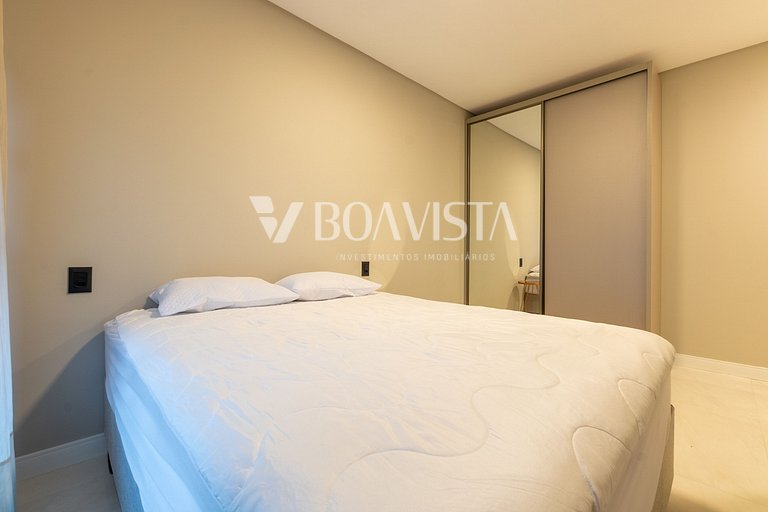 Apartamento alto padrão com 2 suites e piscina