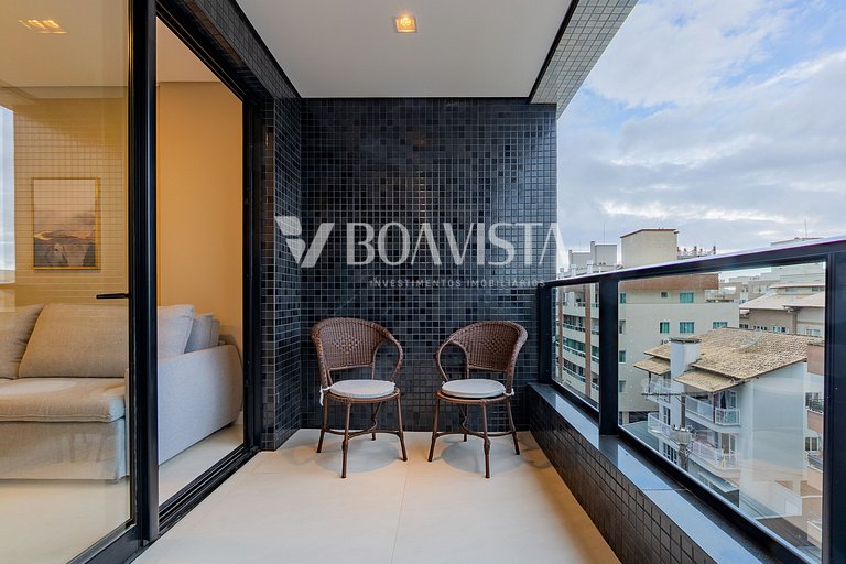 Apartamento alto padrão com 2 suites e piscina