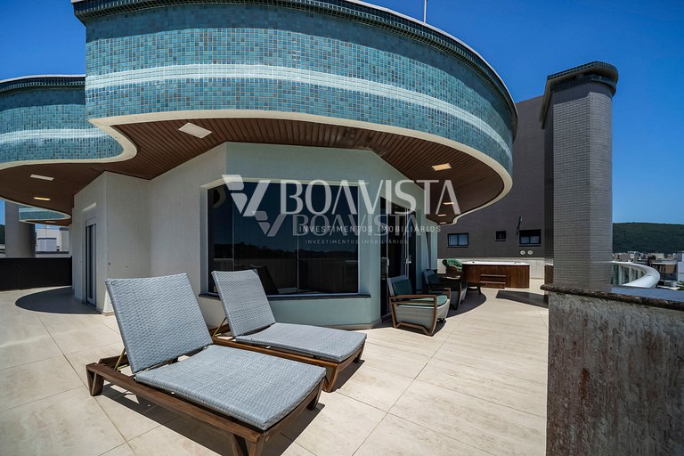 Penthouse de Alta Gama para 10: Jacuzzi y Vista al Mar