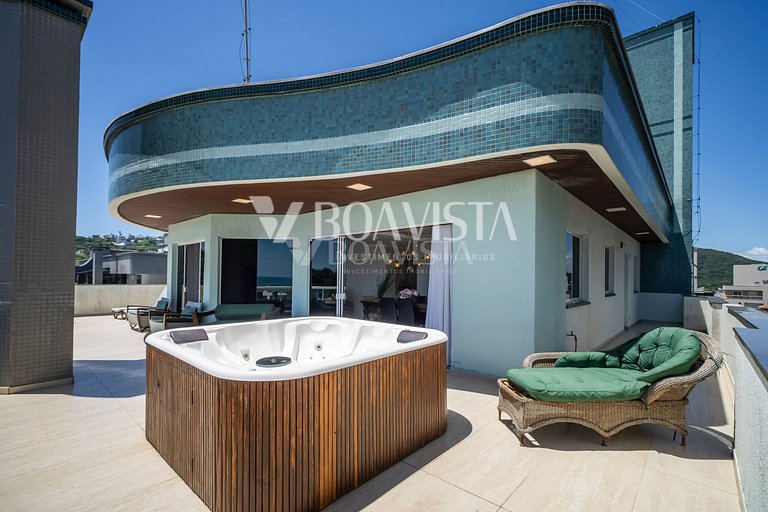 Penthouse de Alta Gama para 10: Jacuzzi y Vista al Mar