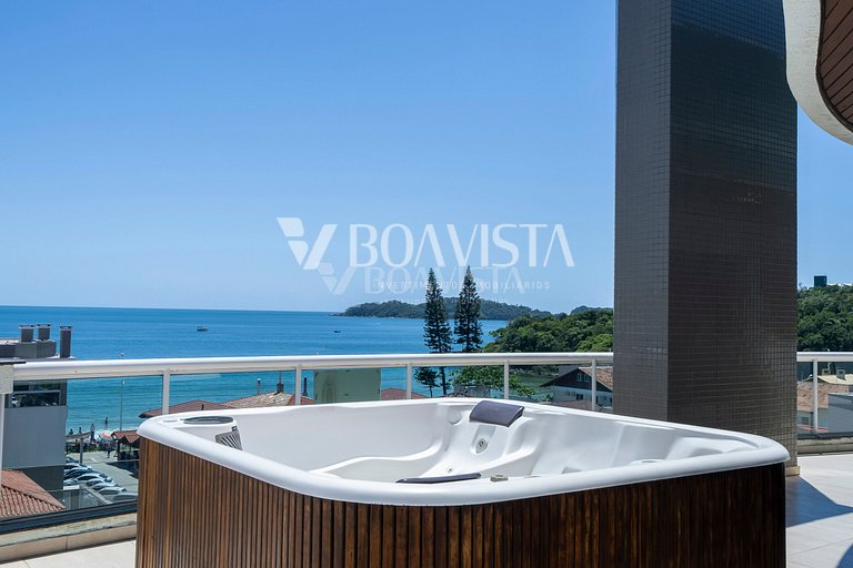 Penthouse de Alta Gama para 10: Jacuzzi y Vista al Mar