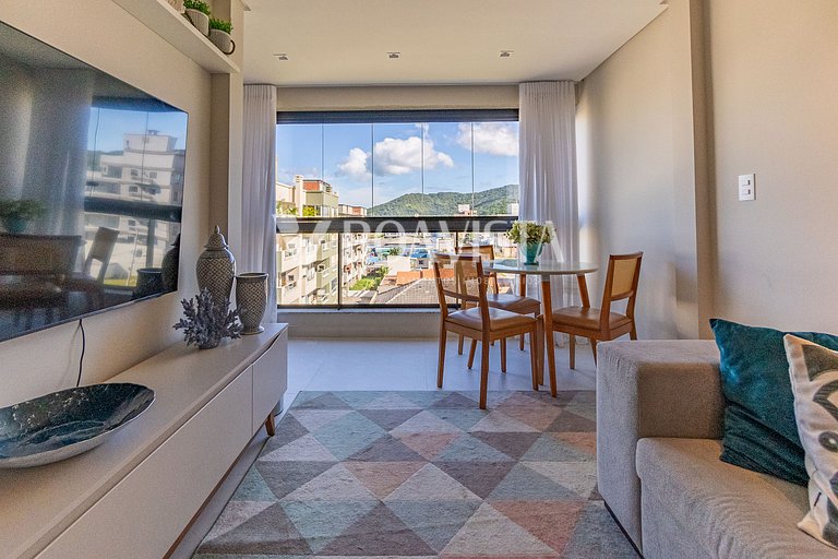 Apto Elegante 2 Suítes com Piscina e Lazer