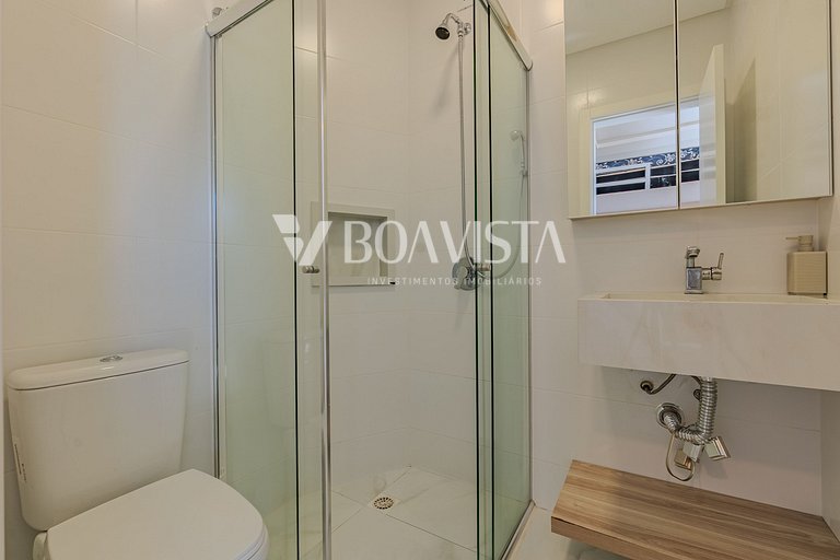 Conforto & Elegância • 2 Suítes + Piscina