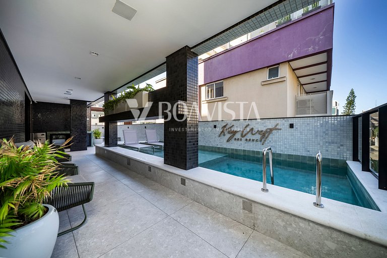 Apartamento alto padrão 2 suítes com piscina