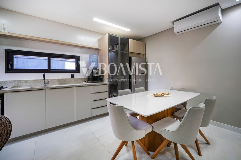 Apartamento alto padrão 2 suítes com piscina