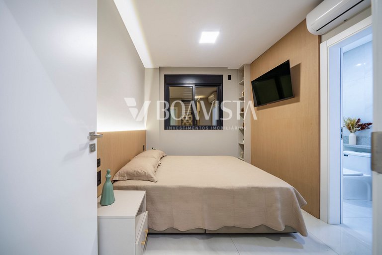 Apartamento alto padrão 2 suítes com piscina