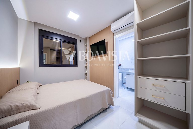 Apartamento alto padrão 2 suítes com piscina