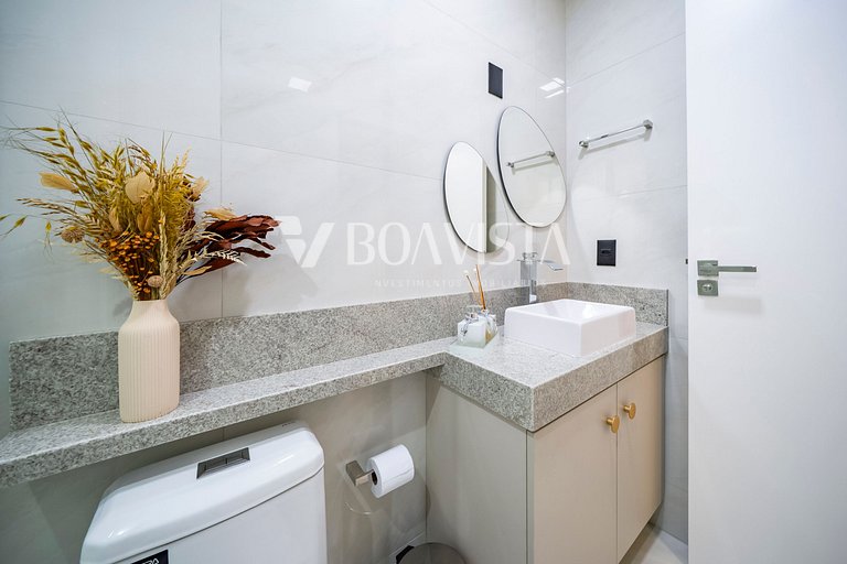 Apartamento alto padrão 2 suítes com piscina